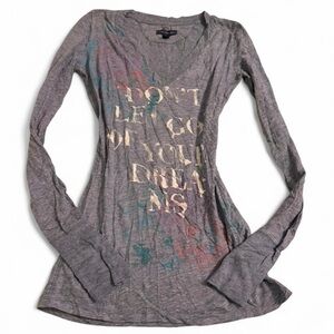 Long Sleeve V-Neck Graphic Tee - Gray y2k Bella Swan